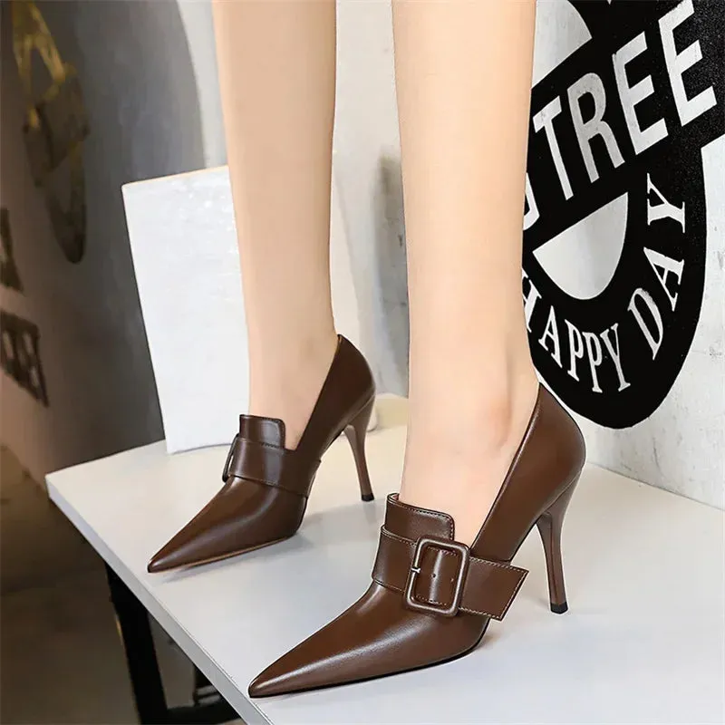 Black Leather Shoes: Buckled Shoes
