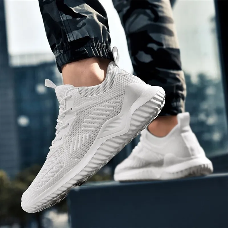 Fashion Casual Sports Mesh Sneakers / Breathable Wear Shoes