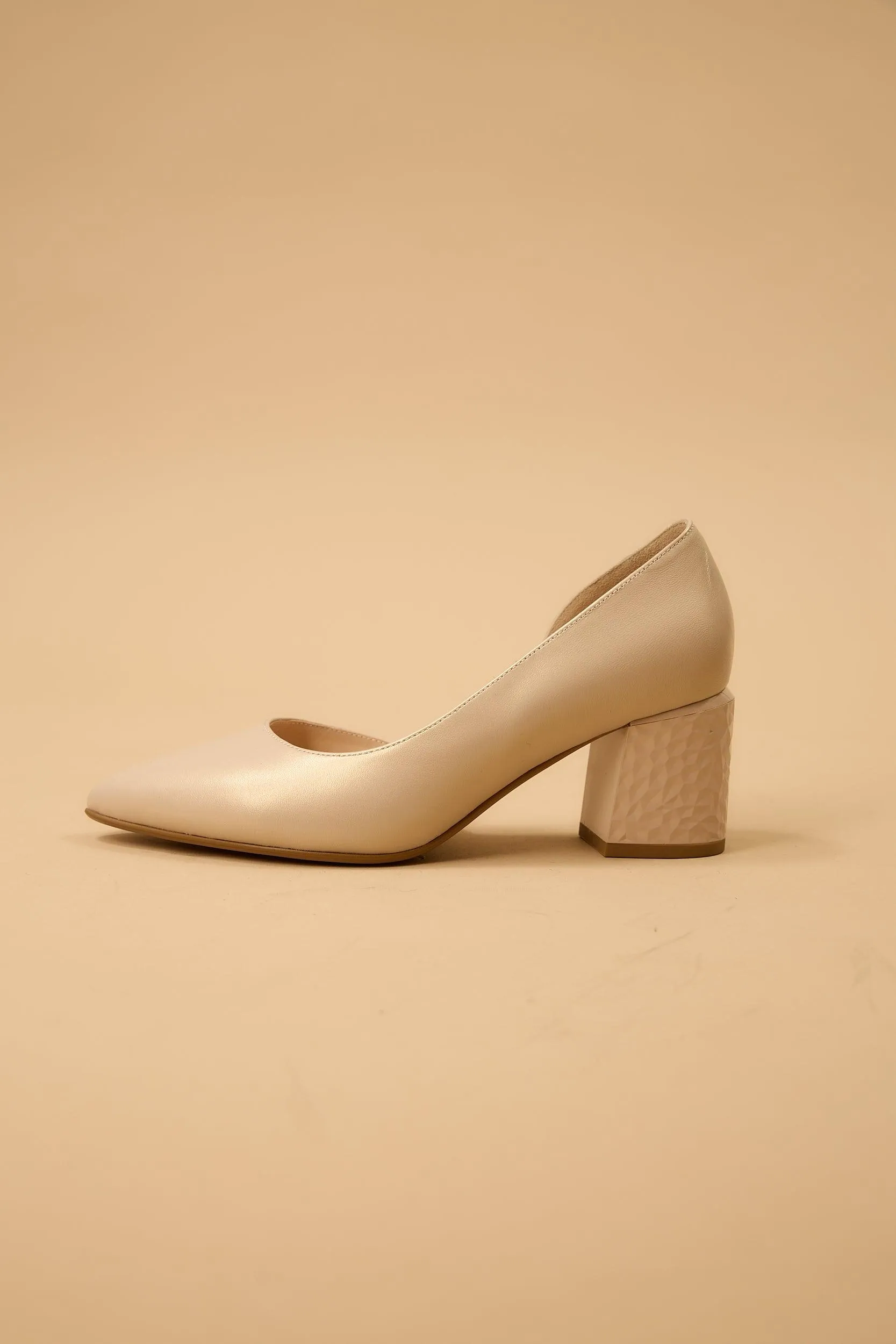 Femina Beige