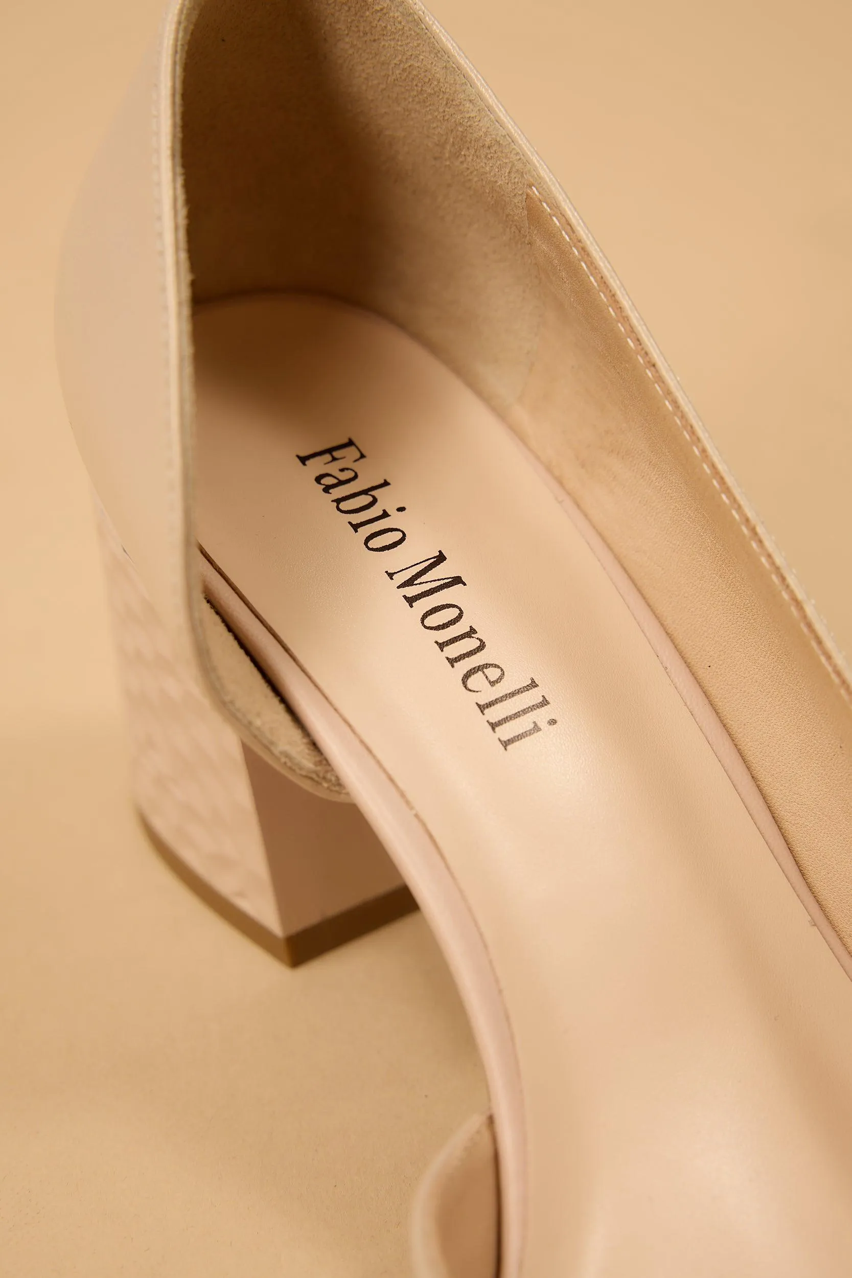Femina Beige