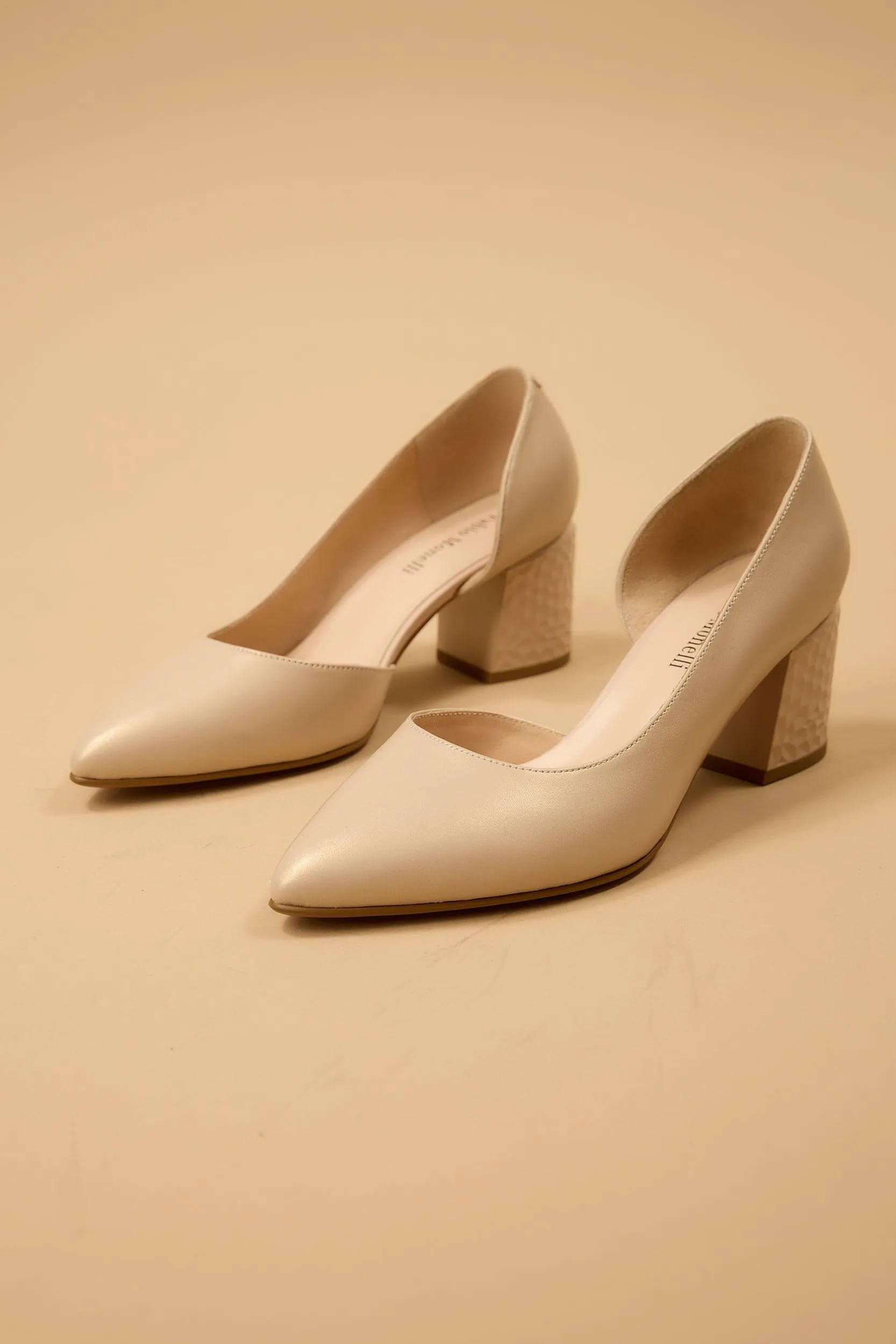 Femina Beige
