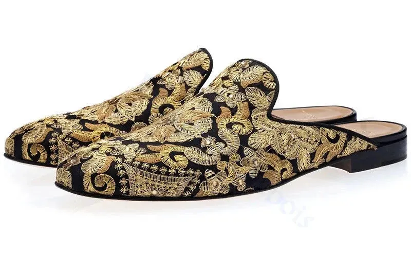Flower Pattern Embroidered Slippers