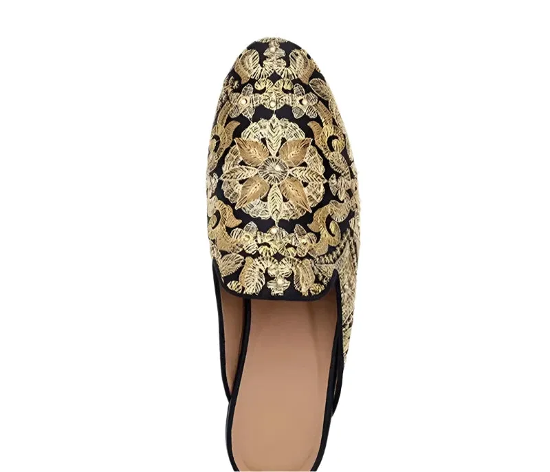 Flower Pattern Embroidered Slippers