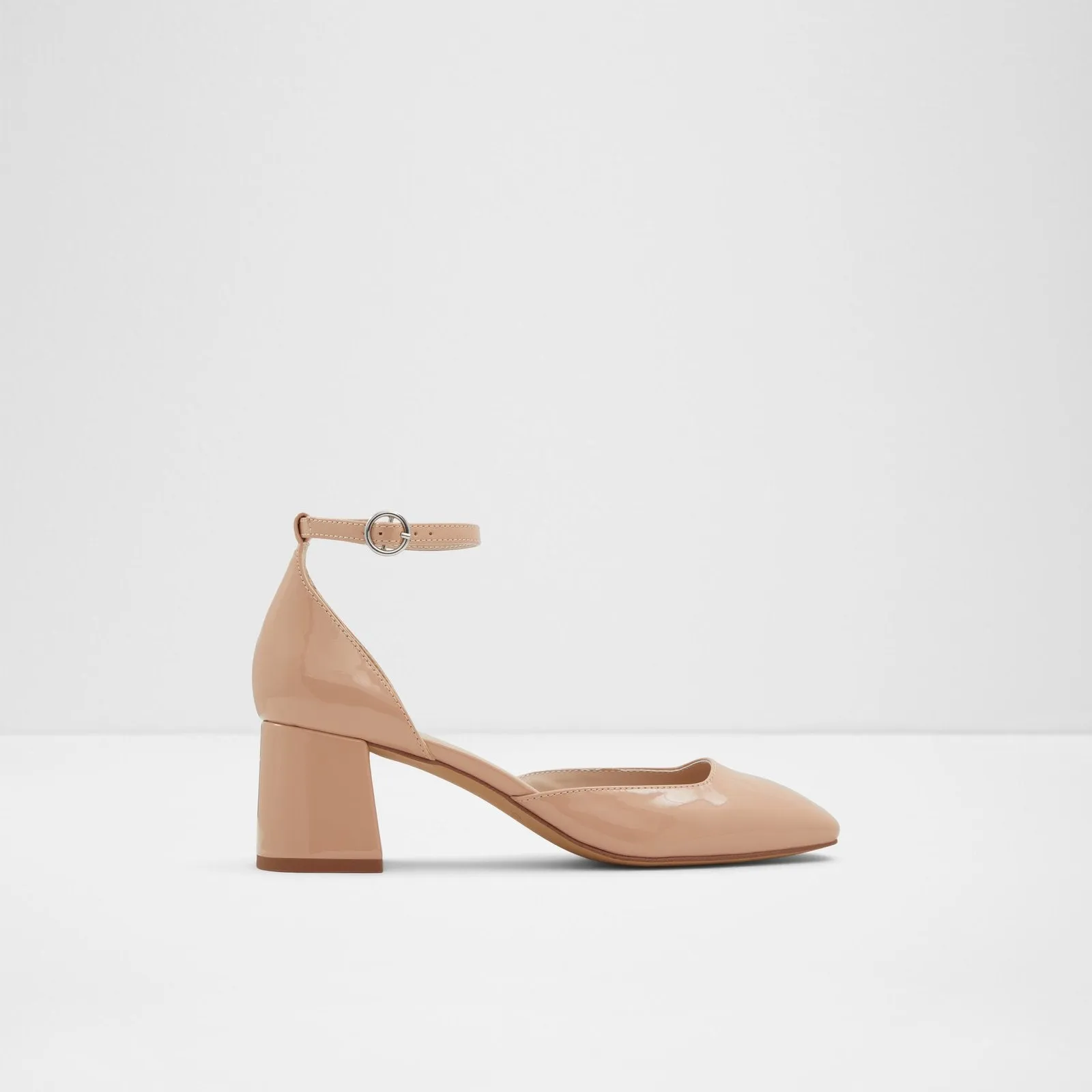 Kindah black woman heels