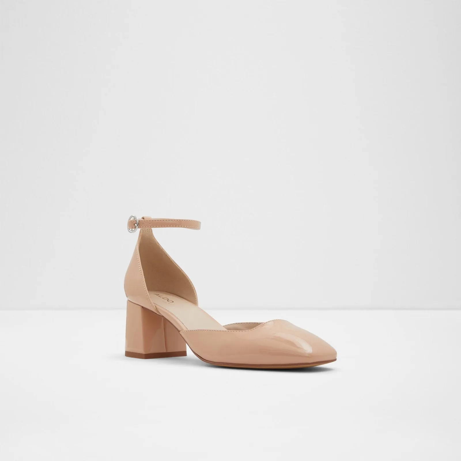 Kindah black woman heels