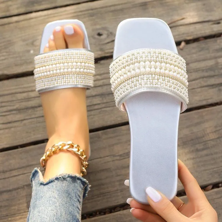 New European and American Export-Style Plus Size Flat Slippers for Women, Fashionable Square Toe Pearl One-Strap Casual Beach Sandals