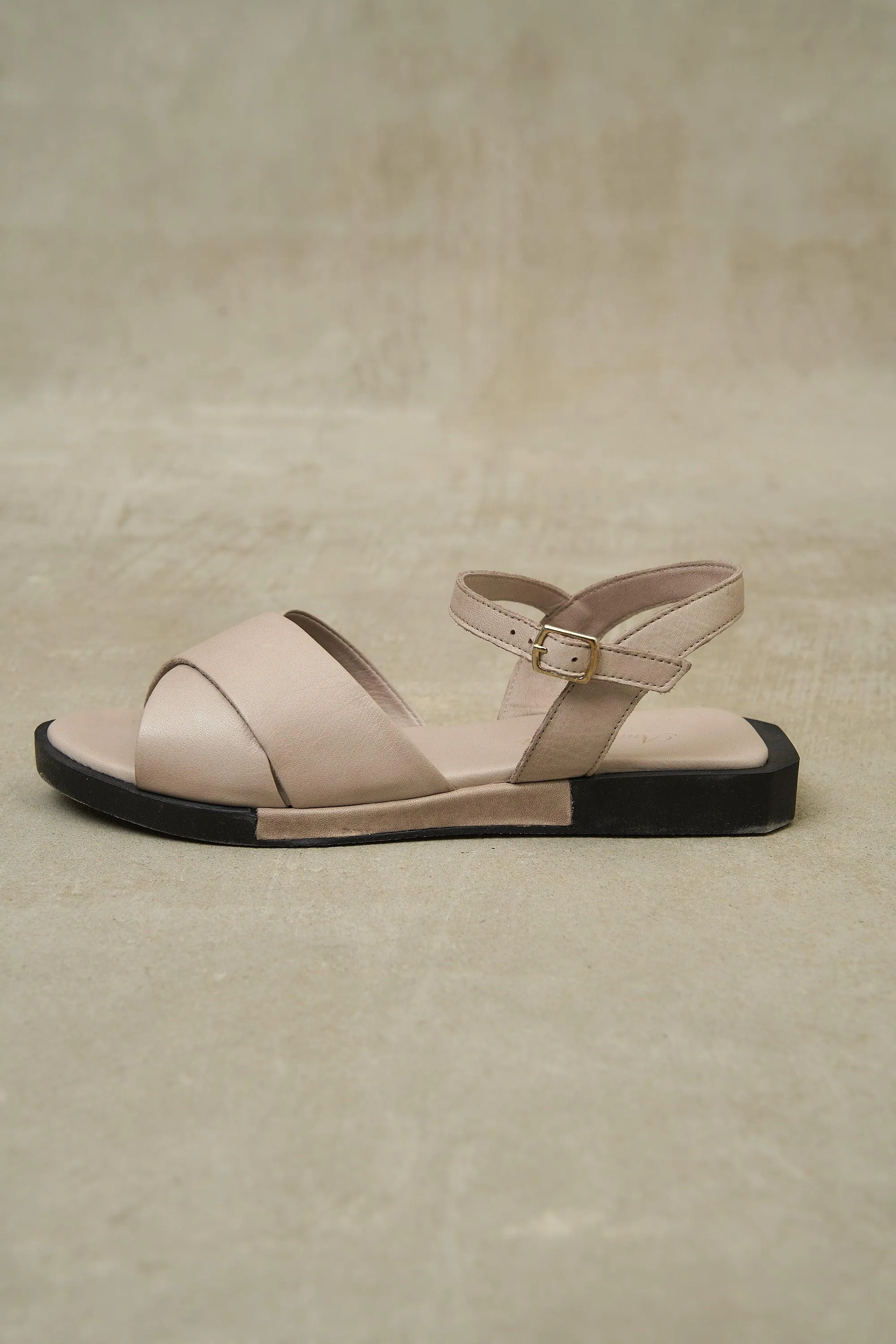 Pastel Flats - White