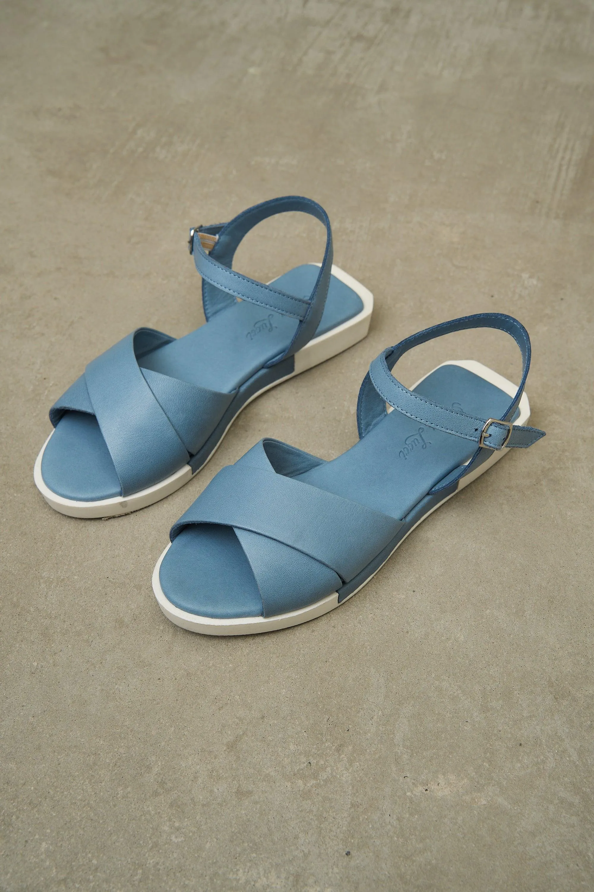 Pastel Flats - White