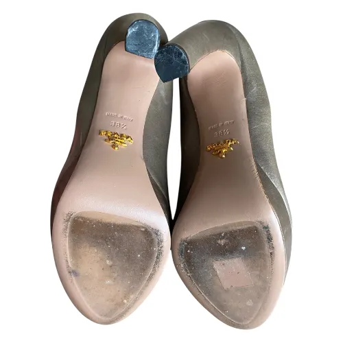 PRADA Taupe Gray Leather Platform Pumps, Size 38.5
