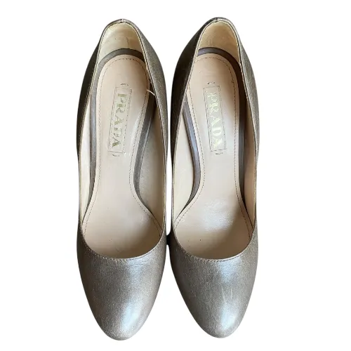 PRADA Taupe Gray Leather Platform Pumps, Size 38.5