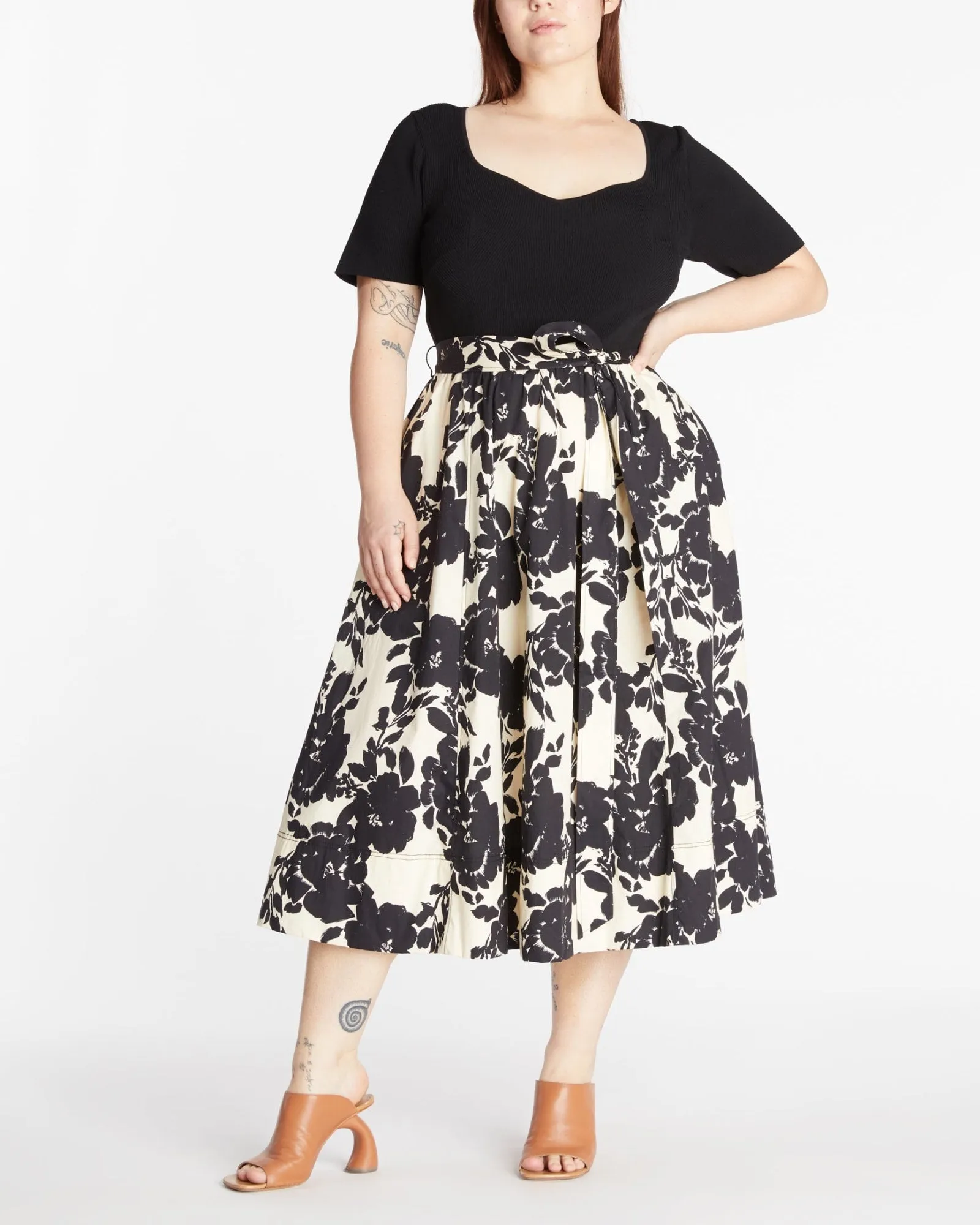 Short Sleeve Josephina Dress | Cream/Black Multi Shadow Bloom Multi